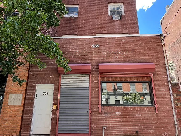 359 Grove St #2 — Photo 1