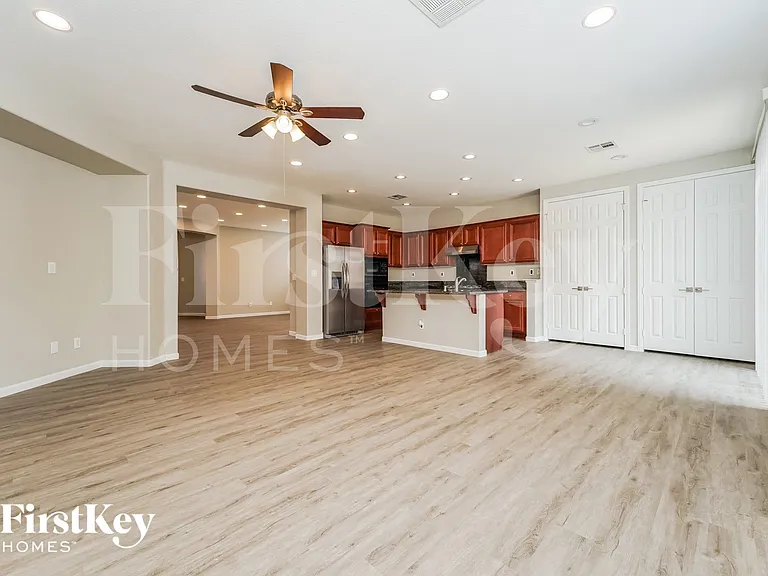 6525 Diamond Point Ct — Photo 3