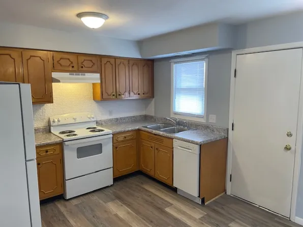 2324 Cherry Hills Dr #3, Springfield, IL 62704