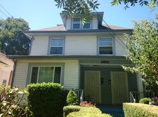 919 27th Ave, Seattle, WA 98122