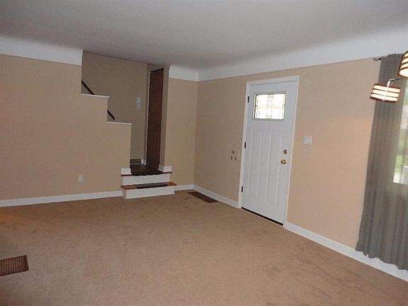 3rd image of 1130 Morado Dr