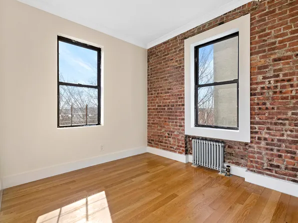 21-48 35th Street image 4 of 4