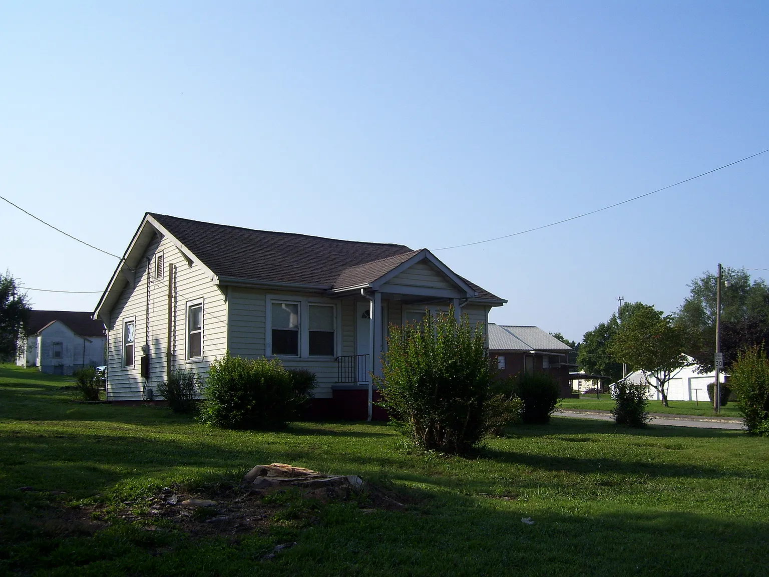 2 bed, 950 sqft, $1,250 — Photo 2
