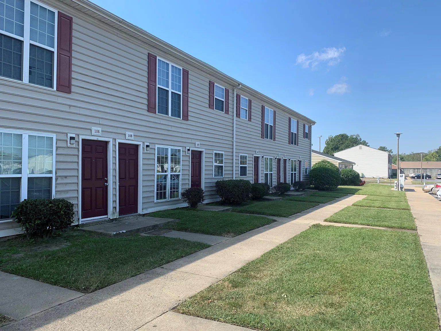 Autumn Ridge Apartments — Photo 3