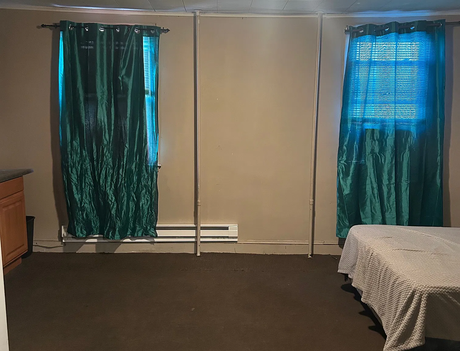 Studio, 400 sqft, $650 — Photo 4