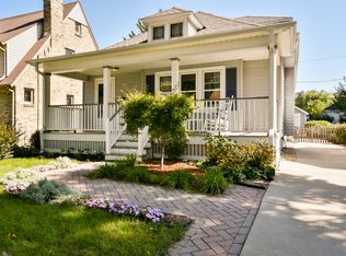 5140 N Diversey Blvd, Whitefish Bay, WI