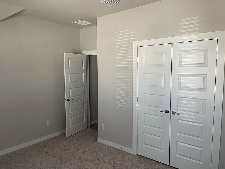 1404 Mahogany Dr — Photo 21