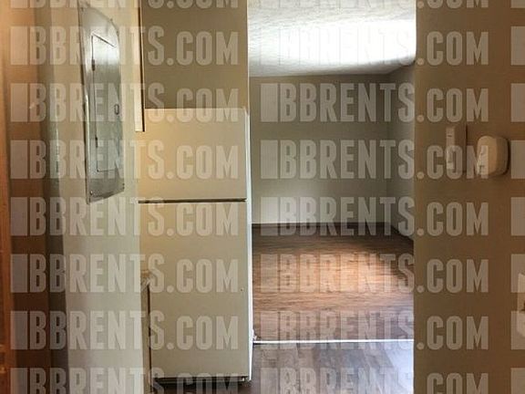 4th image of 2 Hampshire Ct APT 11