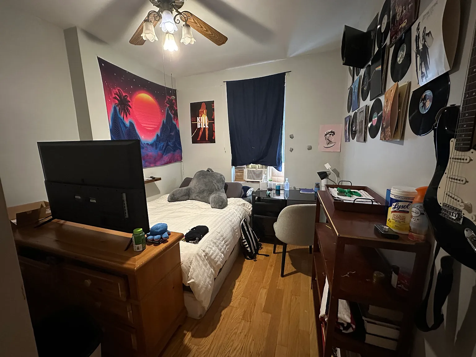 2 bed, 700 sqft, $3,350 — Photo 3