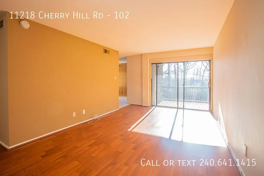 Month Free Rent! Move In By September And Receive A -Month Rent Concession On The Second Month's ... — Photo 3