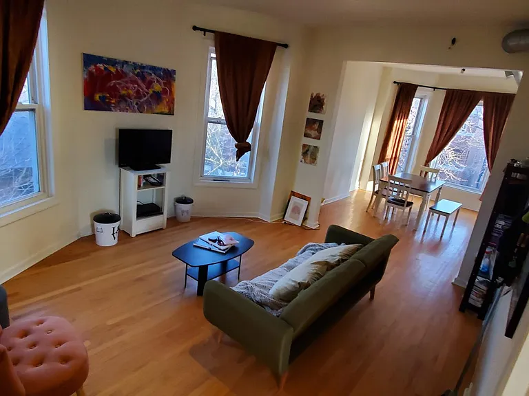 2628 W Thomas St #3 — Photo 2