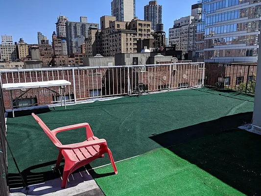 Rented by Sky Management | media 29