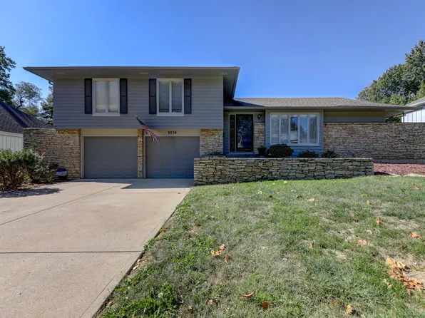 9534 Glenwood St, Overland Park, KS 66212