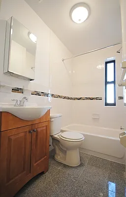 Rented by Bold New York | media 52