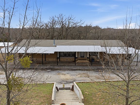 2nd image of 1341 Hildreth Pool Rd