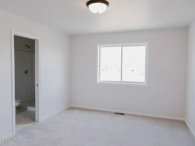 1020 David Dr — Photo 9