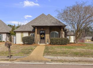 600 Bauxite Cv, Brandon, MS 39047