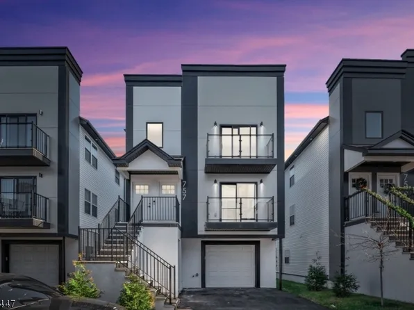 757 Seaport Dr, Elizabeth, NJ 07201
