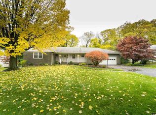 1306 Rowe Rd, Niskayuna, NY 12309