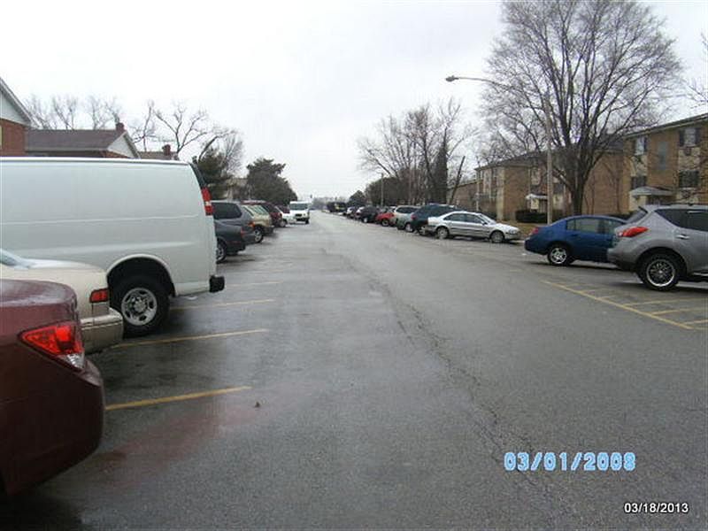 2nd image of 8828 Dee Rd
