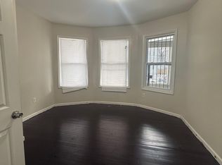 887 S 18th St #1F, Newark, NJ 07108