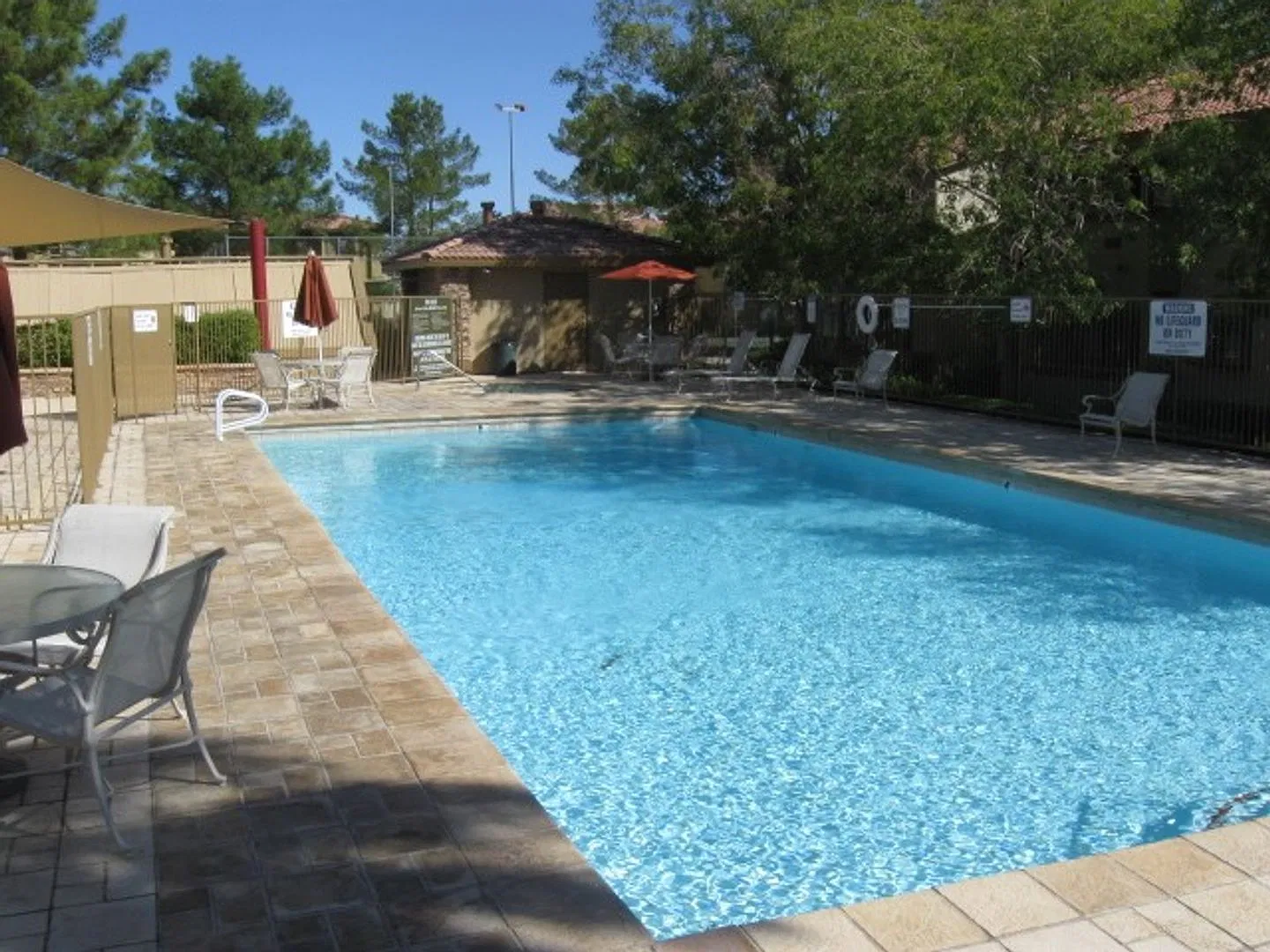 1 Bed Condo — Photo 4