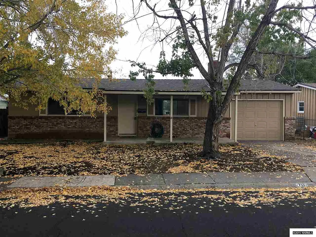 710 Stoker Ave photo 1