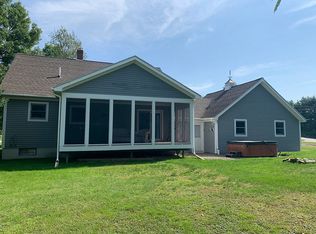 110 Meadow Ln, Farmington, ME 04938