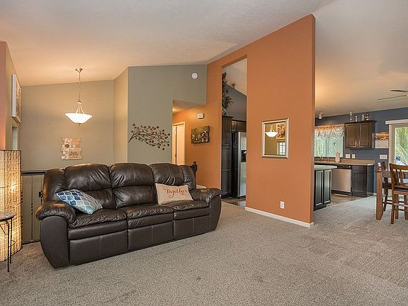 5th image of 7926 S 190th Ave