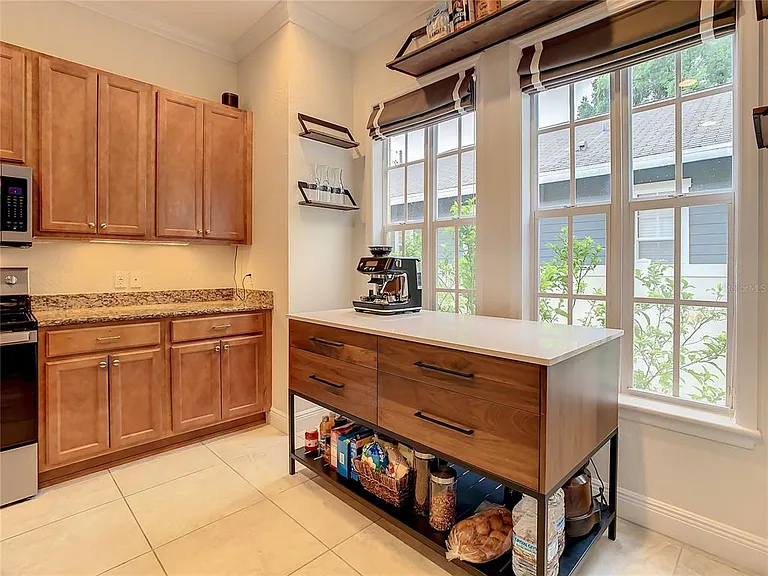220 W Minnehaha St — Photo 15