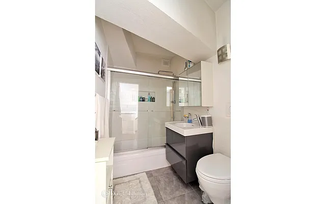 Rented by Douglas Elliman | media 13