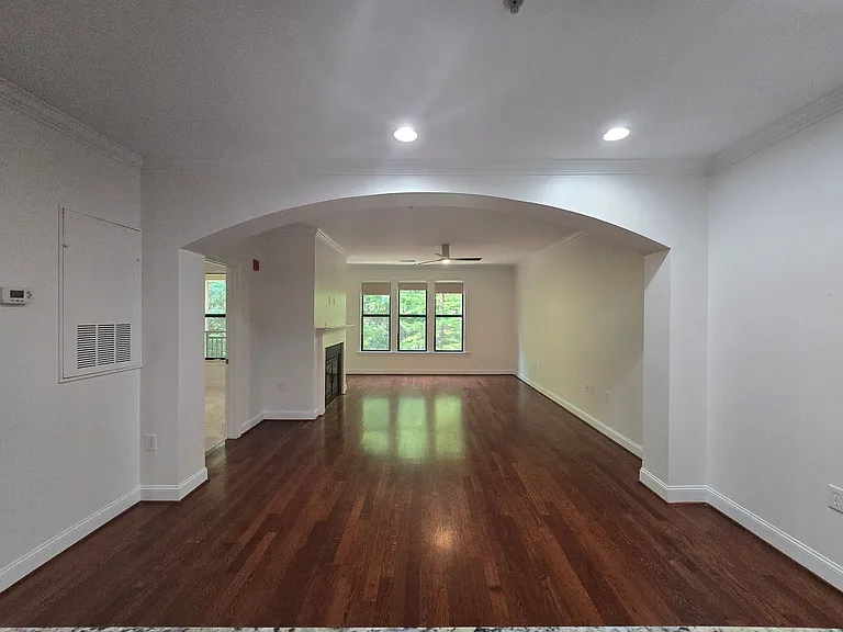 2000 Southpoint Landing Way #2205 — Photo 8