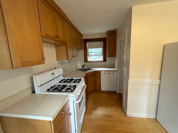 43 Riverside St #1, Watertown, MA 02472