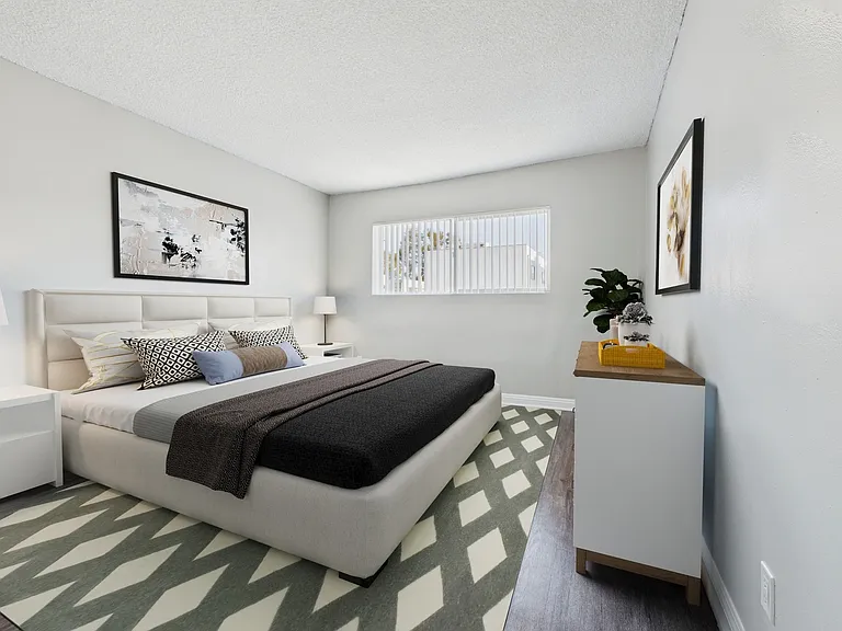 Kittridge Apartments — Photo 8
