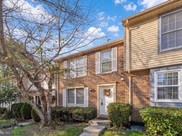 4631 Brentleigh Ct, Annandale, VA 22003