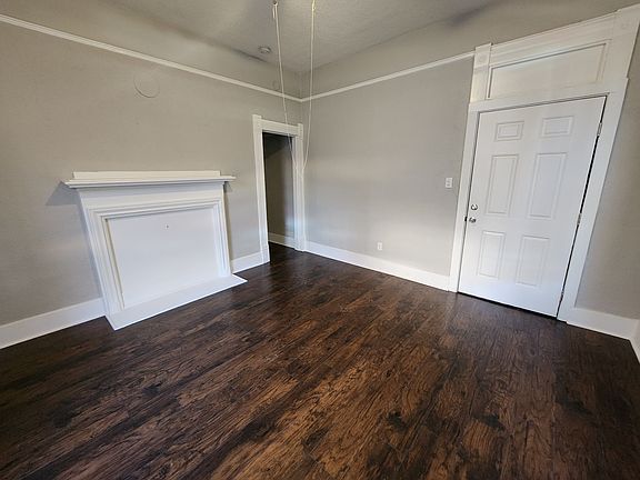 3rd image of 923 Abigail St #B