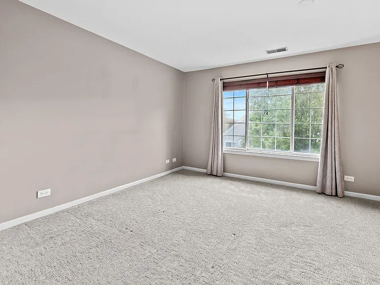 122 Andover Dr — Photo 17