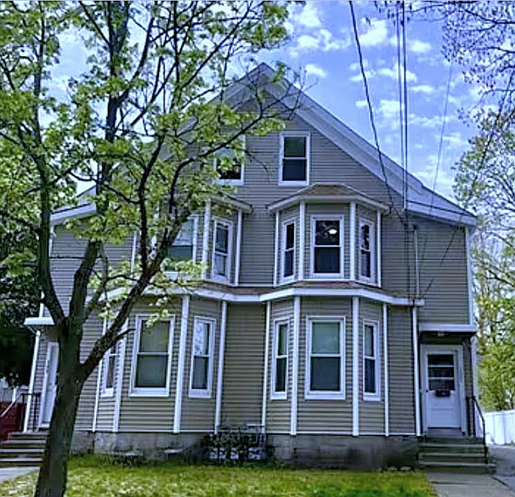 127 Brown St #2