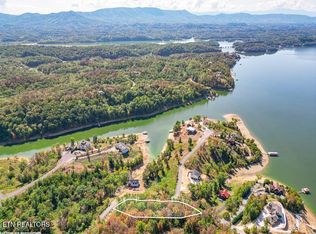 75 Stone Bridge Dr, Dandridge, TN 37725