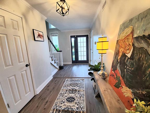 3rd image of 1501 Ventura Pl