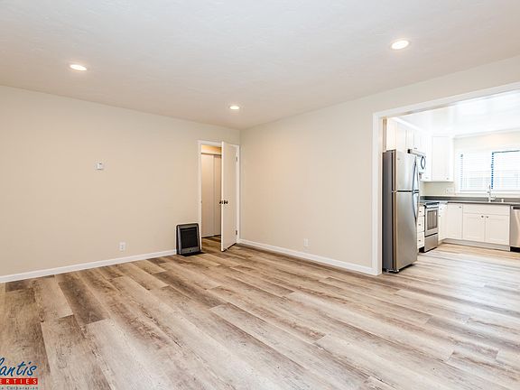 2nd image of 1280 Brookfield Ave APT 1