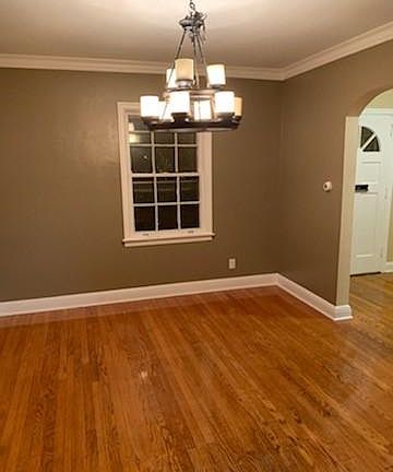 3rd image of 4115 Venable Ave SE