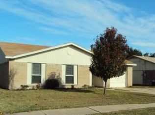 6913 Lincolnshire Ln, N Richlnd Hls, TX 76182