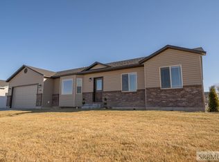 2826 N Golden Rod Dr, Idaho Falls, ID 83401