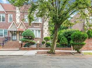 64-39 83rd St #1, Middle Village, NY 11379