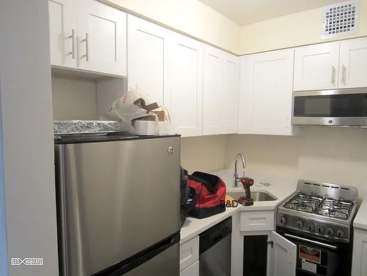 Rented by Citi Habitats | media 13