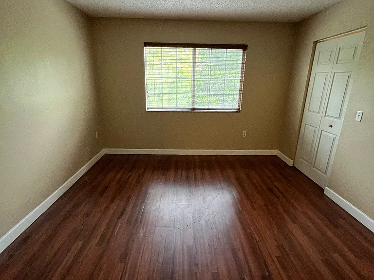 5035 Wiles Rd #8-203 — Photo 20