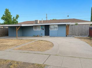 2326 E Hampton Way, Fresno, CA 93726