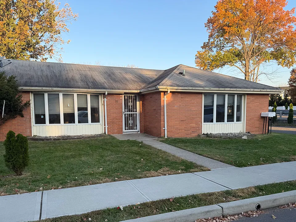 32 Maiden Ln