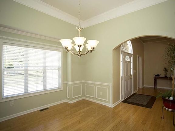 5th image of 34 Forest Cove Ct